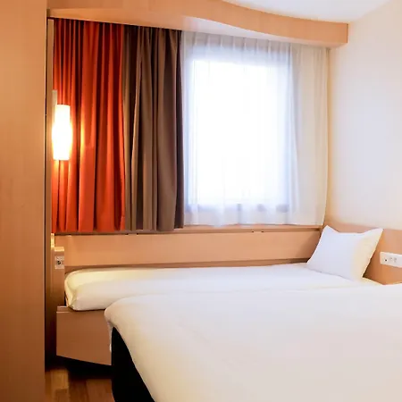 Hotel Ibis Gare Part Dieu 3*