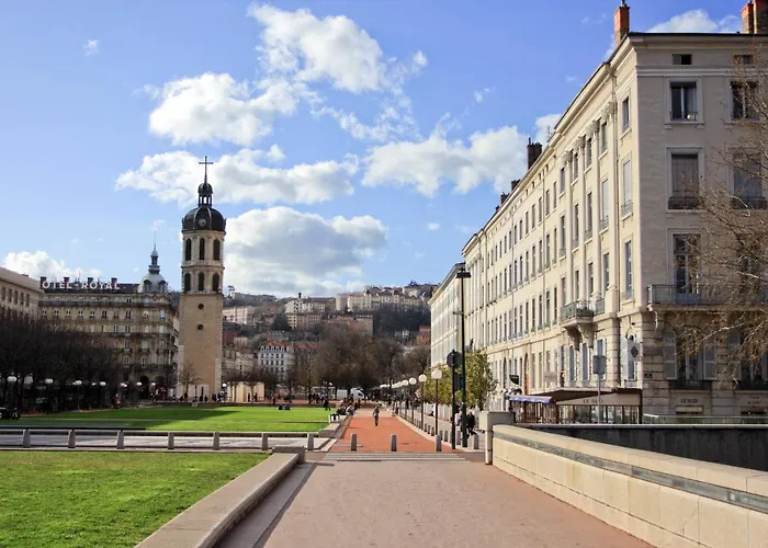 Hotel Ibis Gare Part Dieu Lione